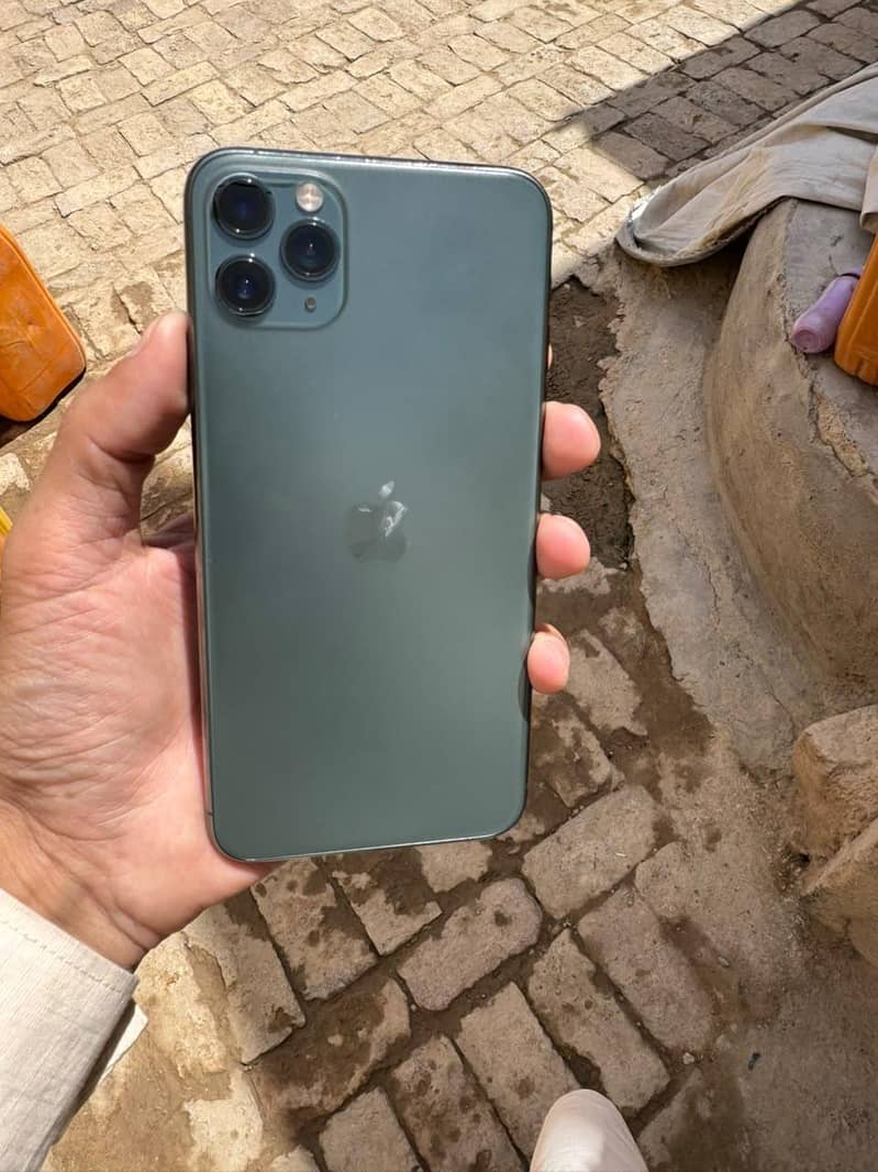 Apple iPhone 11 Pro Max 0