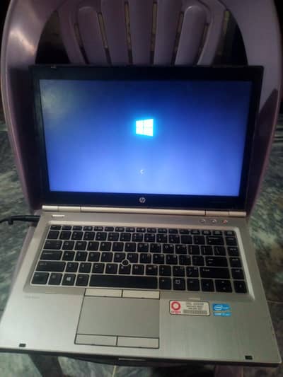 HP 8470 model 4 gb Ram 320 gb heard