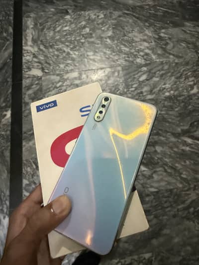 Vivo S1