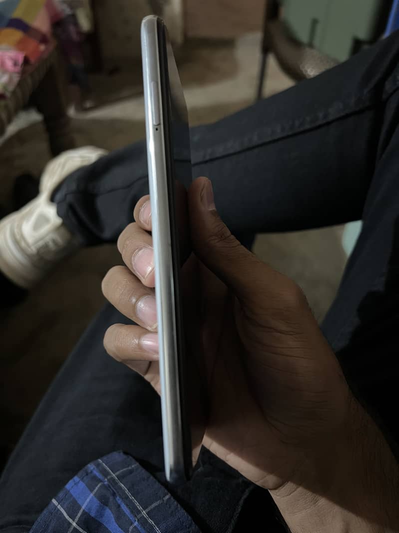 Xiaomi Redmi Note 9S 3