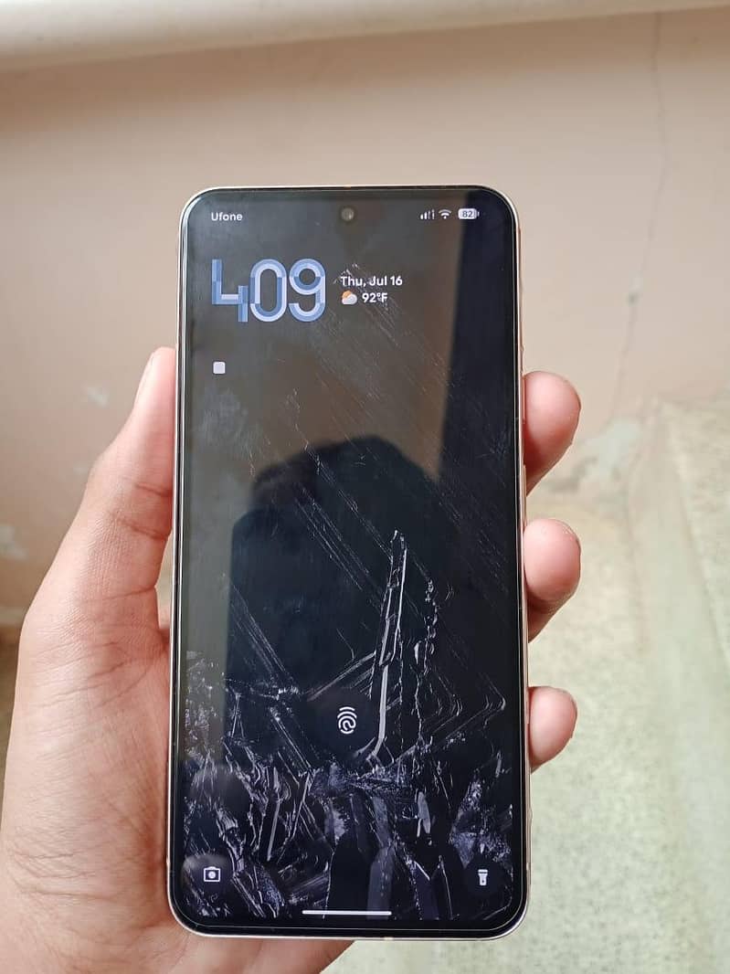 Google Pixel 8 1