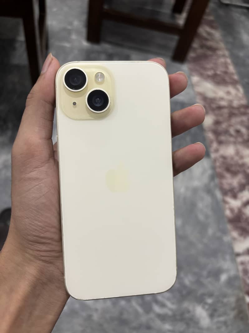 iPhone 15 3