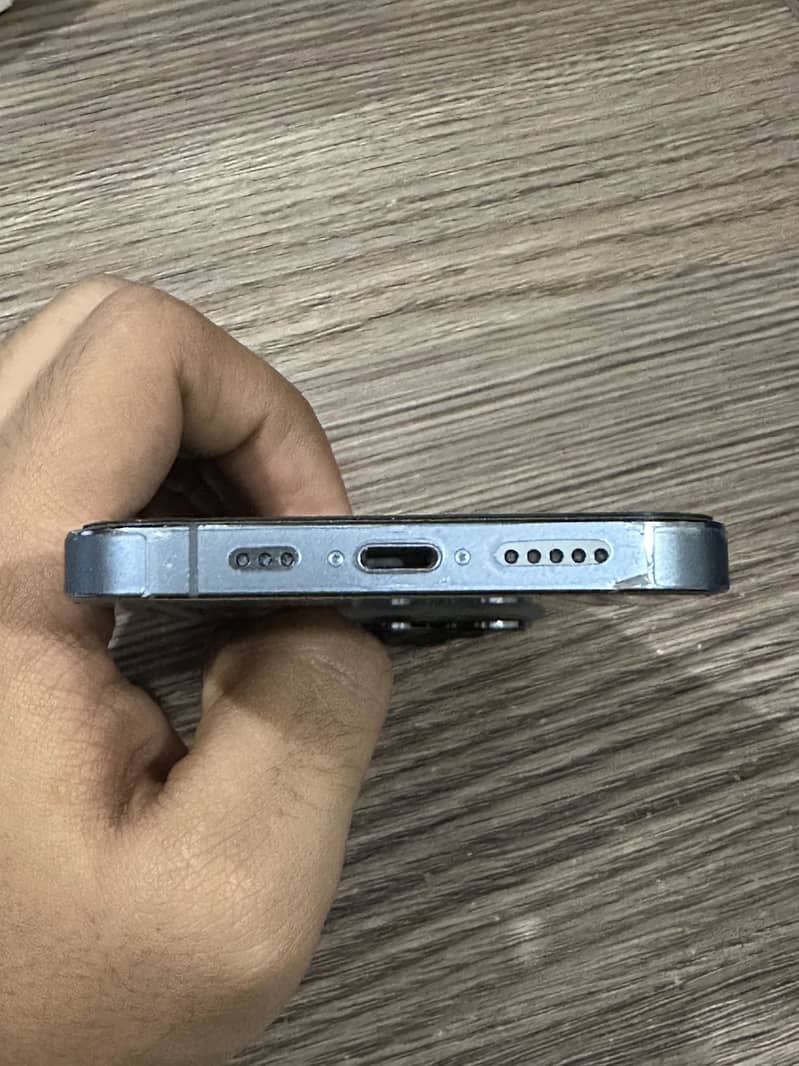 Apple iPhone 13 Pro 6