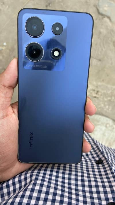 Infinix Note 30