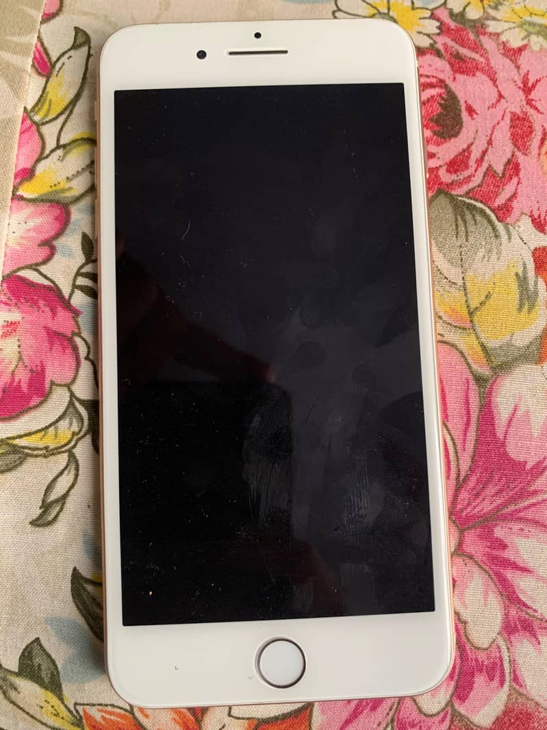Apple iPhone 8 Plus 1
