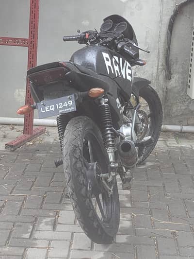 ybr 125 for sale reasonable price demand 2.20 lacs only serious buyers
