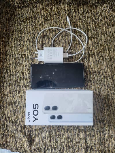 Vivo Y05