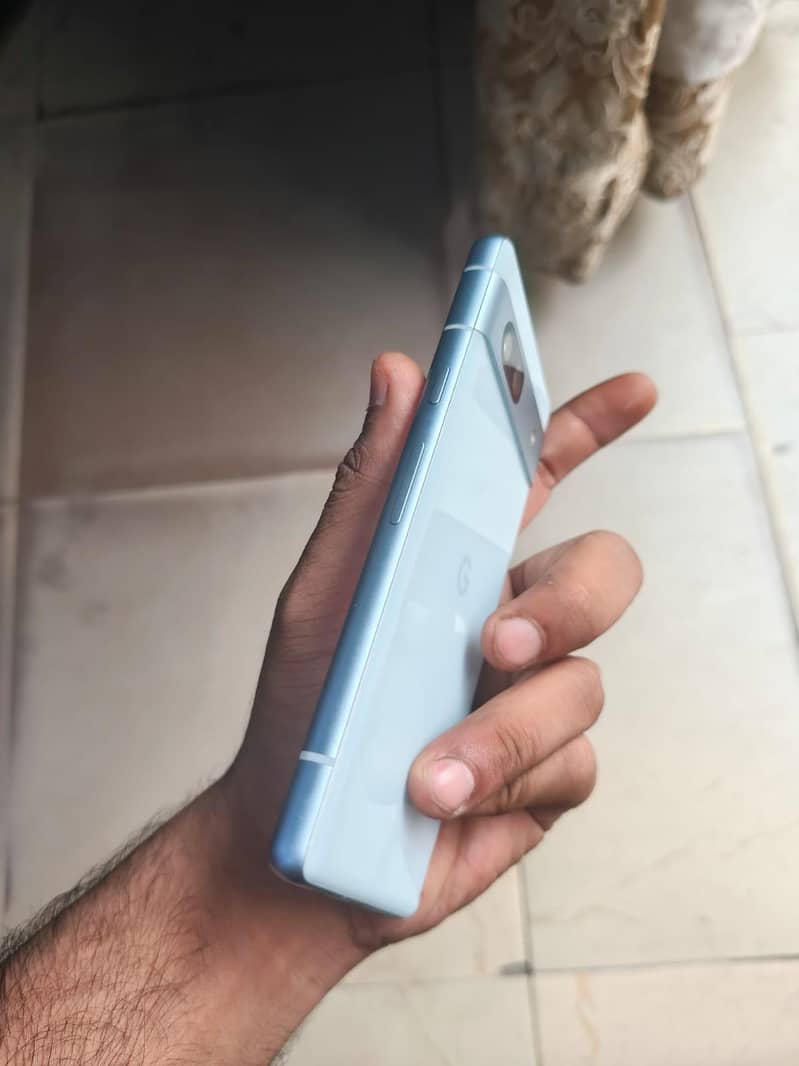 Google Pixel 7a 4