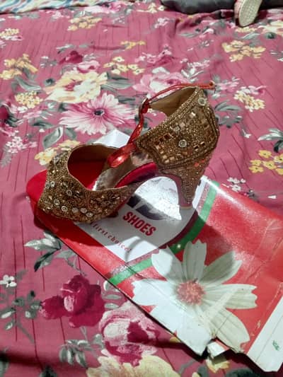 Looking new Heels  for sale in good condition