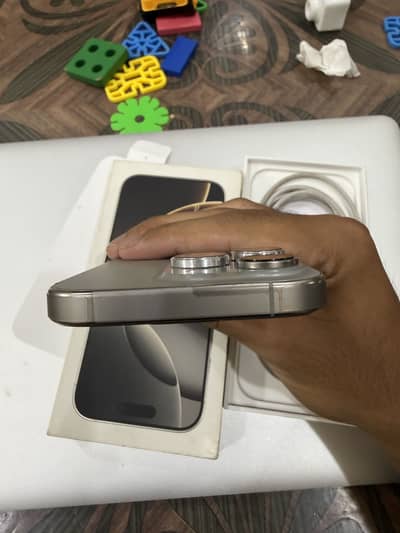 Apple iPhone 16 Pro