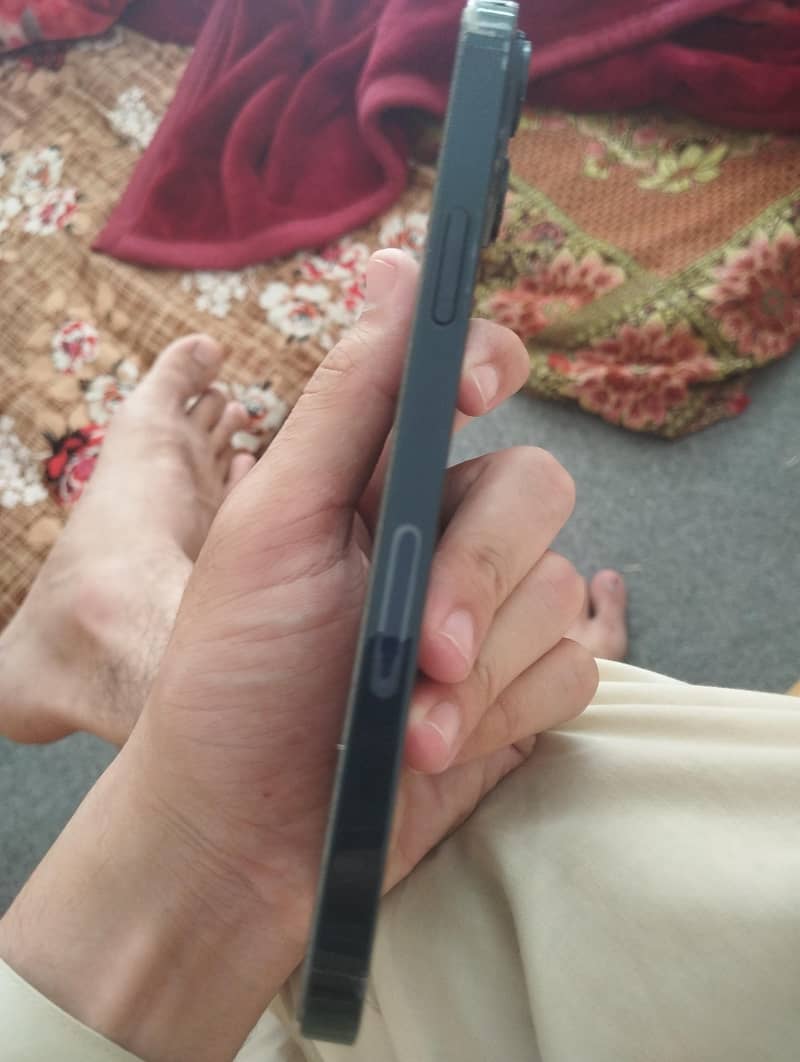 Apple iPhone 14 plus 1