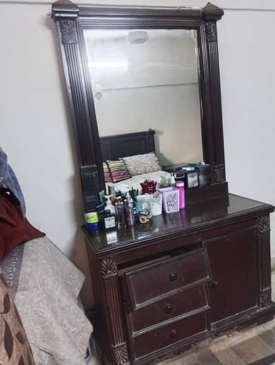 Bed,side table and dressing table