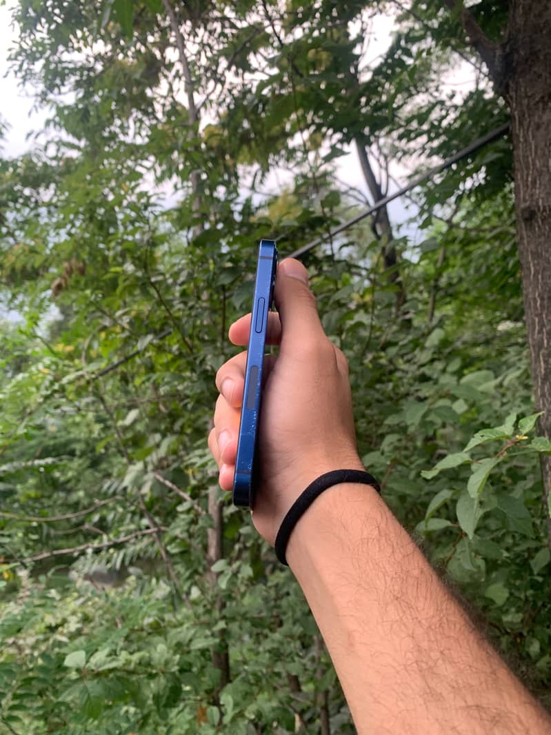 iPhone 12 mini 2