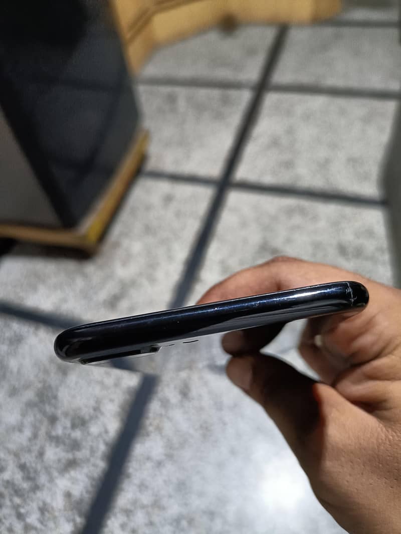 Apple iPhone 7 2