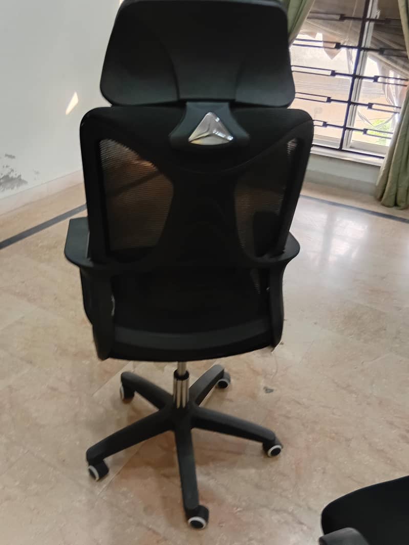 executive chairs 2