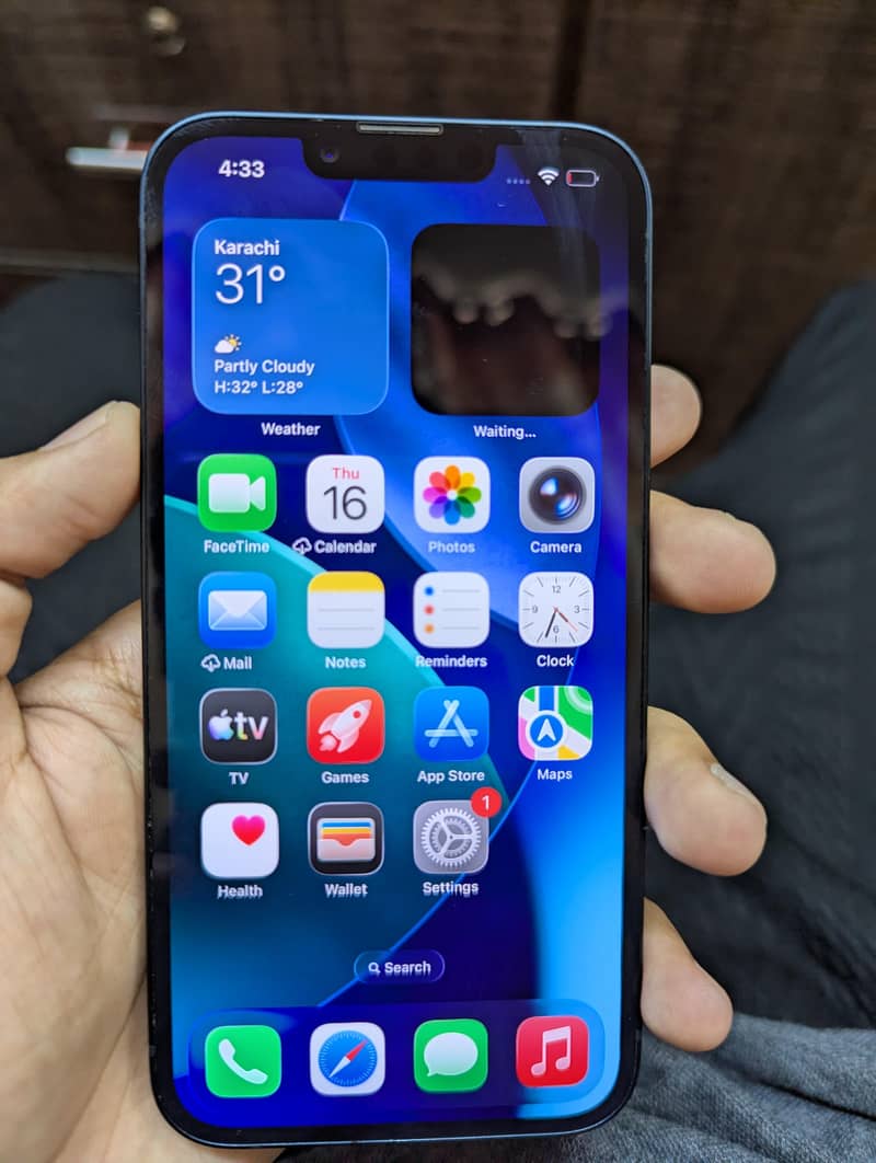 Apple iPhone 13 7