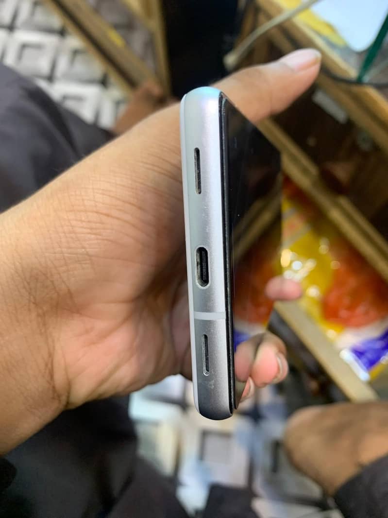 Google Pixel 7a 2