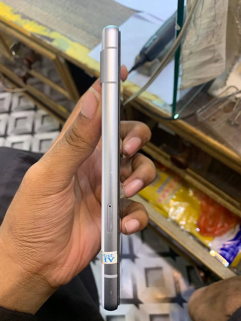 Google Pixel 7a 3