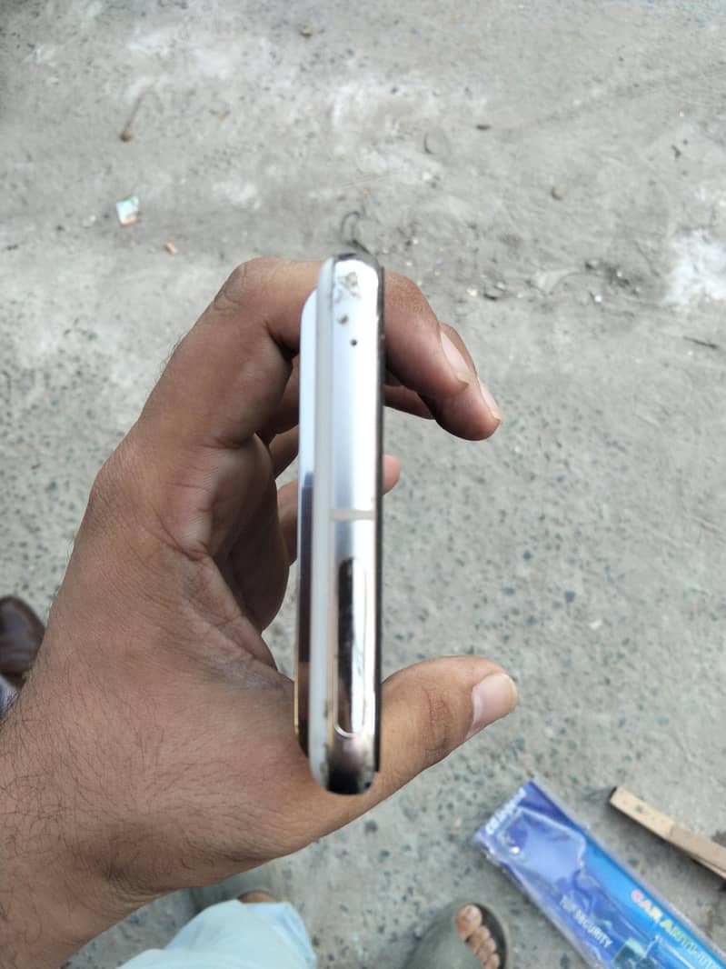 Google Pixel 8 Pro 3