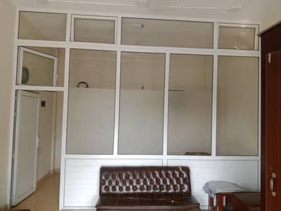 office patesion for sale Aluminum ka 12/mm glass Laga hu ha