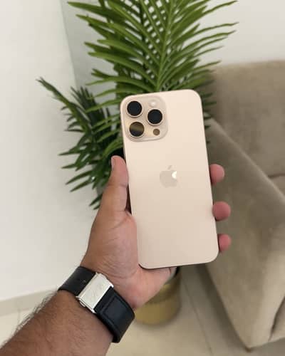 Apple iPhone 16 Pro Max
