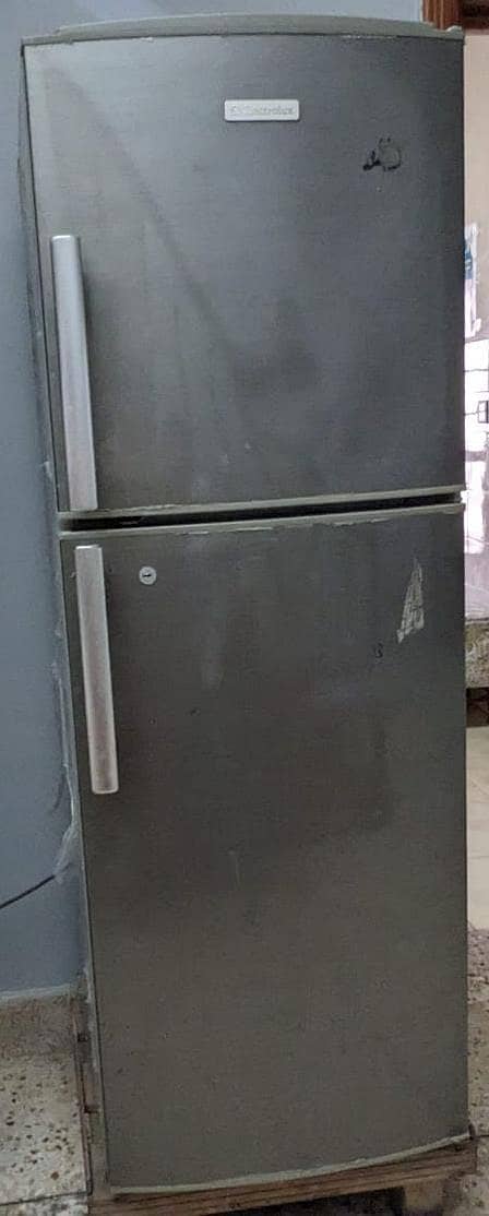 refrigerator 0