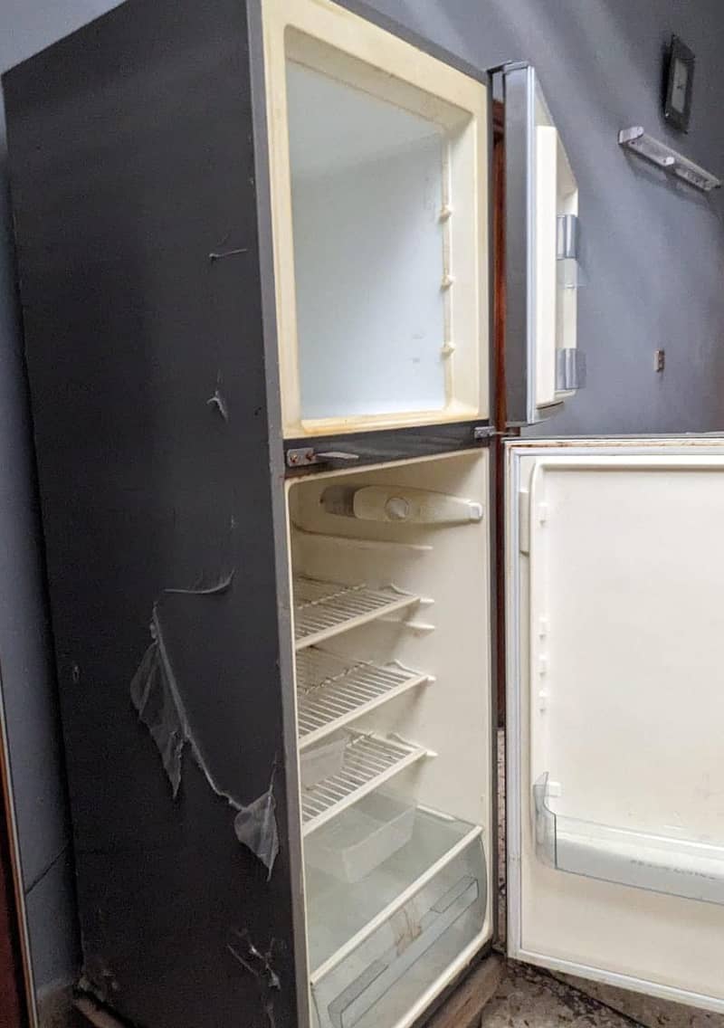 refrigerator 3