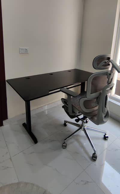 Premium Gaming / Office Desk – 5ft Full Black