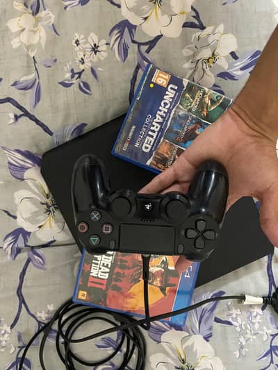 PS4 Slim 500GB UK Import | 10/10 Condition | Only Used 3–4 Times