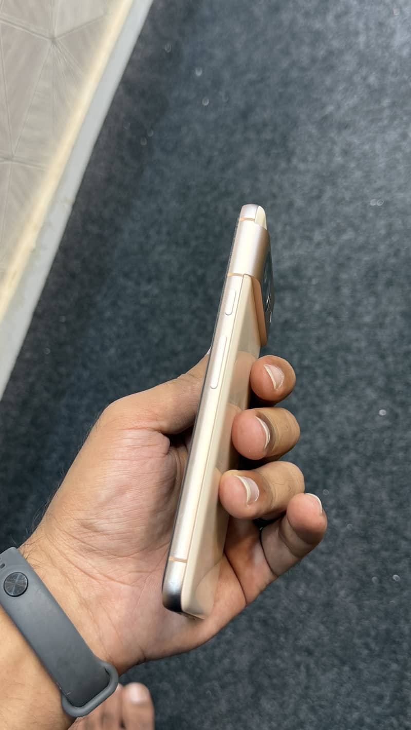 Google Pixel 8 5