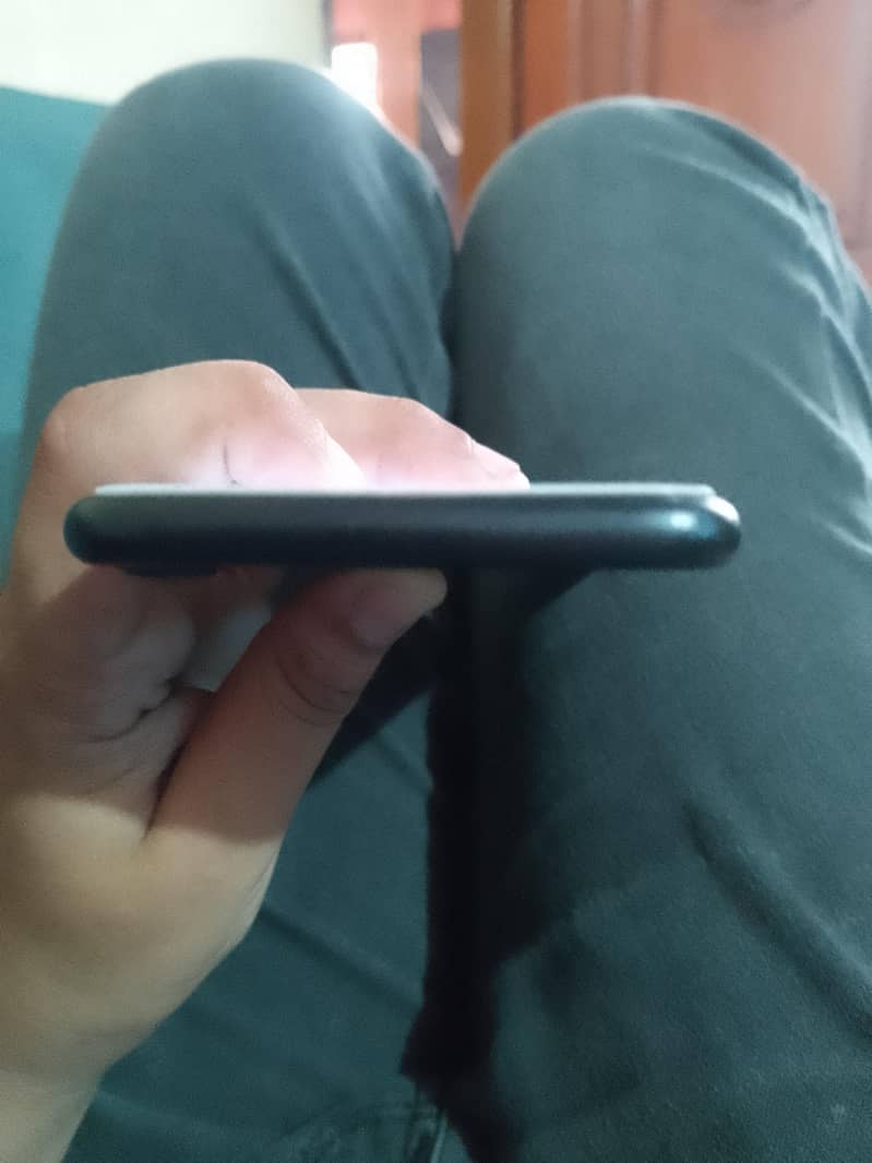 Apple iPhone 7 4