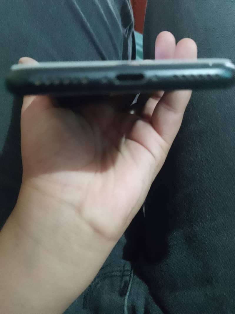 Apple iPhone 7 6