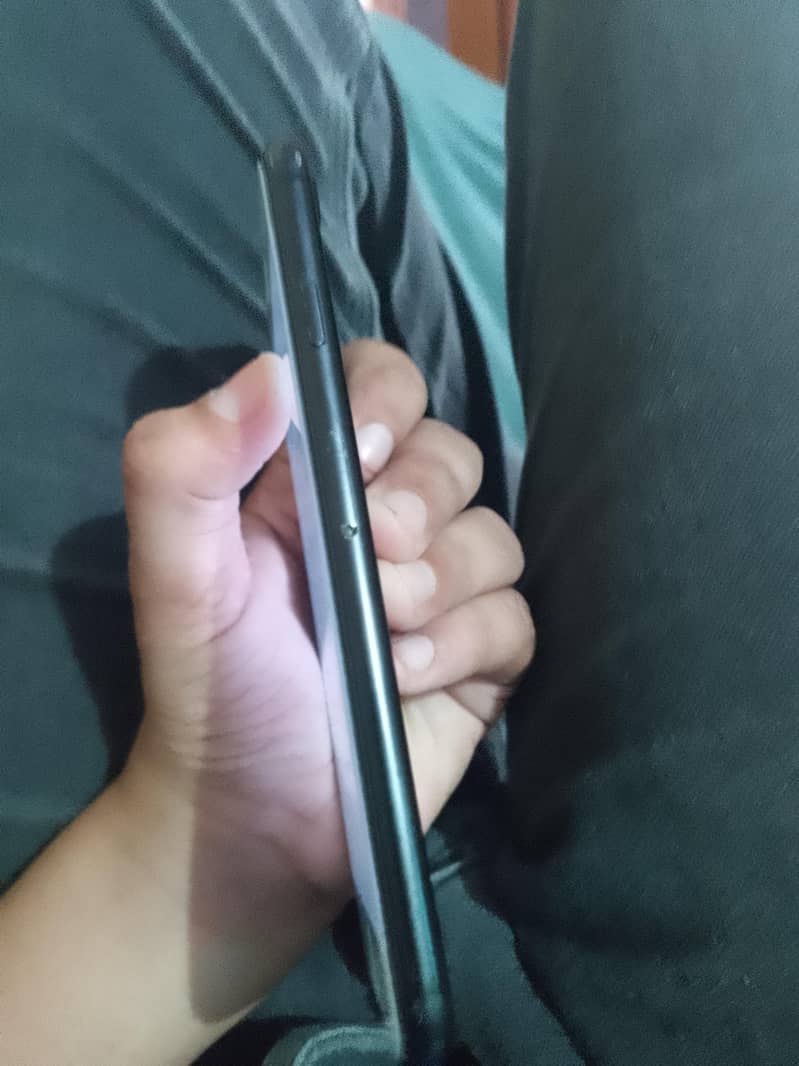 Apple iPhone 7 7