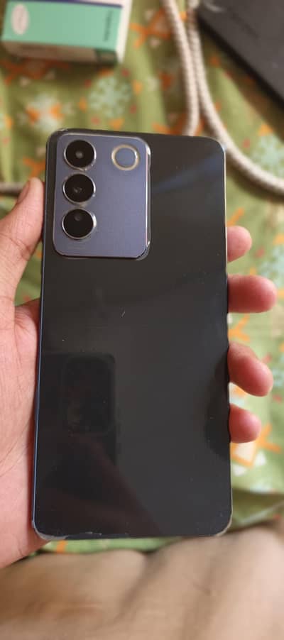 Vivo V27e