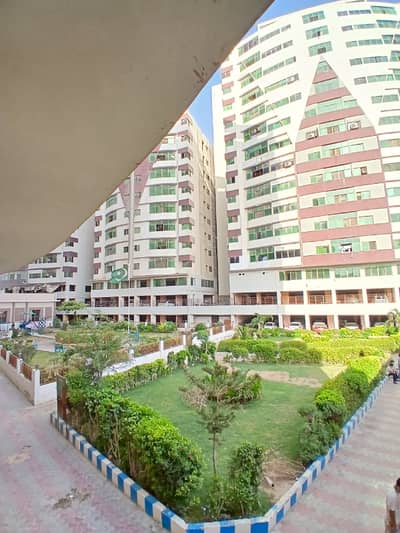 2 Bed Drawing Dinning Flat For Sale in Sanober Twin Towers (Not for bank loan)