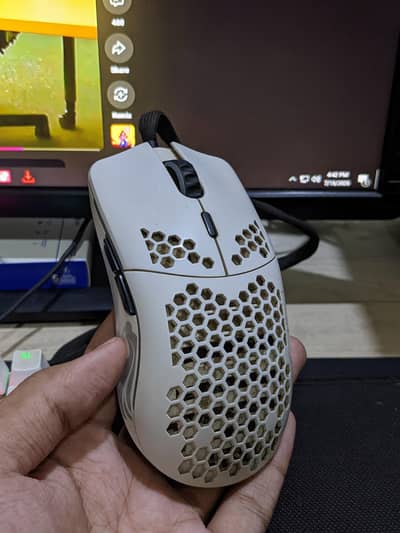 Glorious model 0