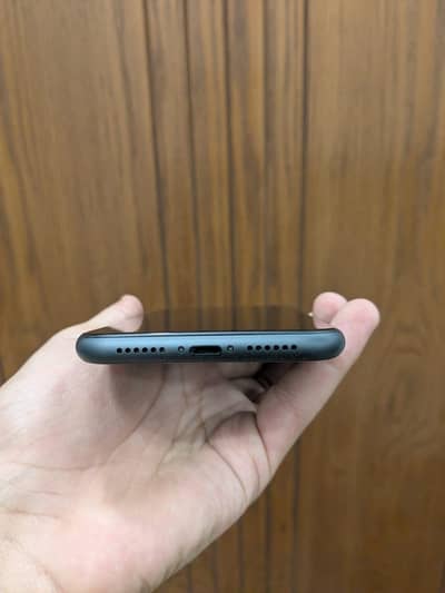 Apple iPhone 11  phone number 03221355322