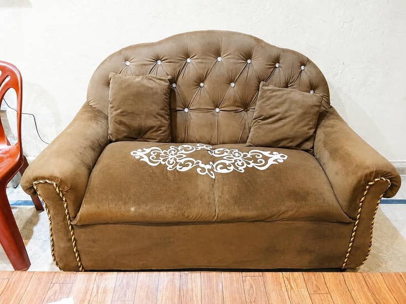 solid wood sofa needs poshish 0