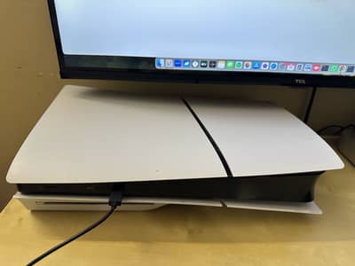 PS 5 Slim Disc Edition with extra controller