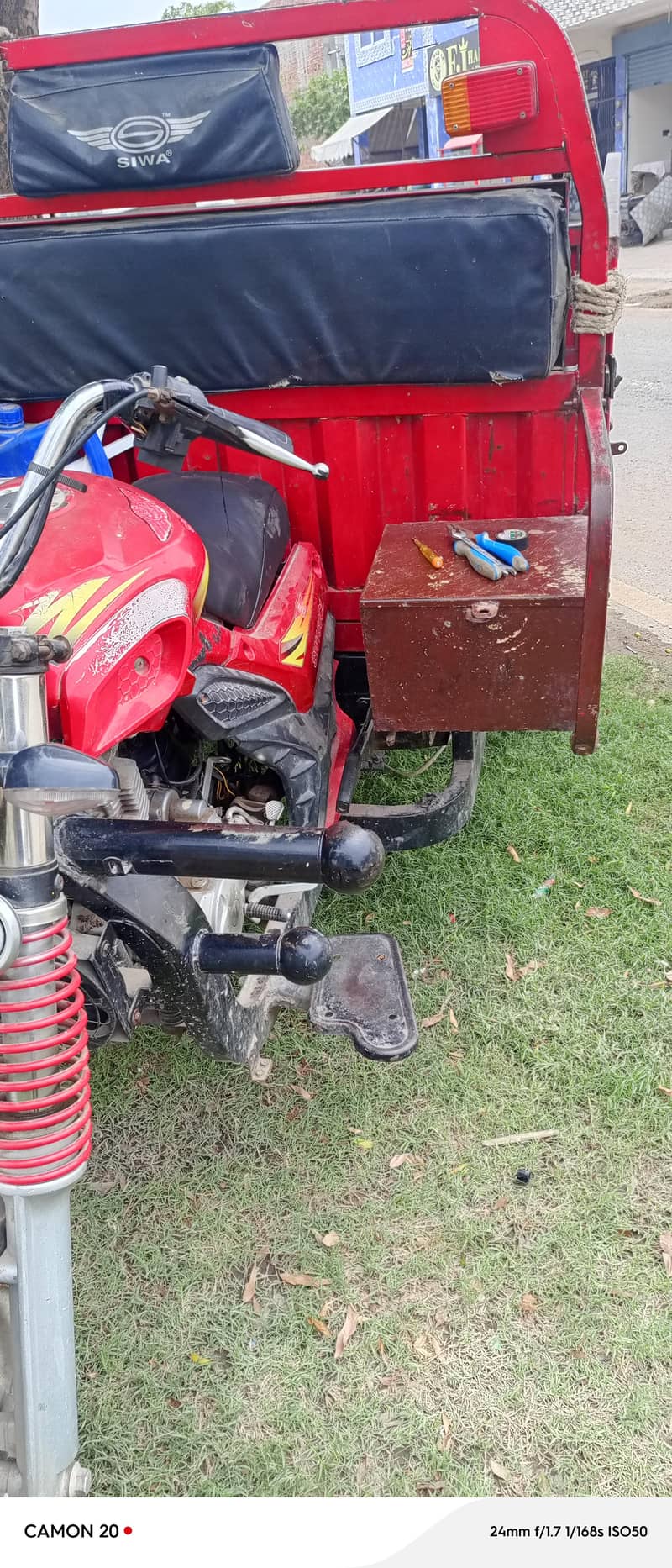 loader rickshaw 2