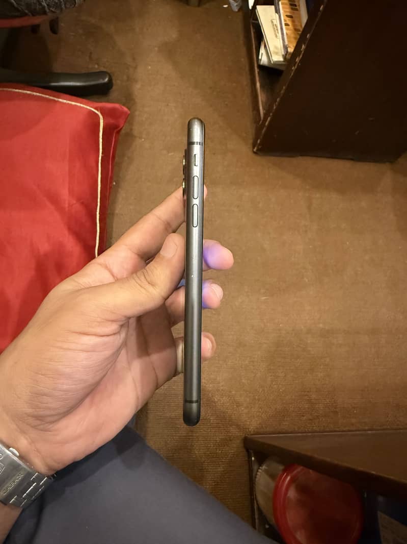 Apple iPhone 11 1