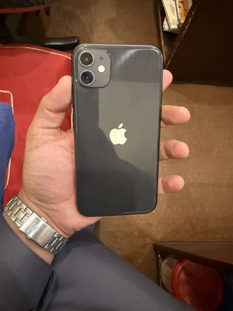 Apple iPhone 11 4
