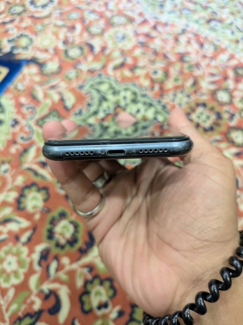 Apple iPhone 11 1