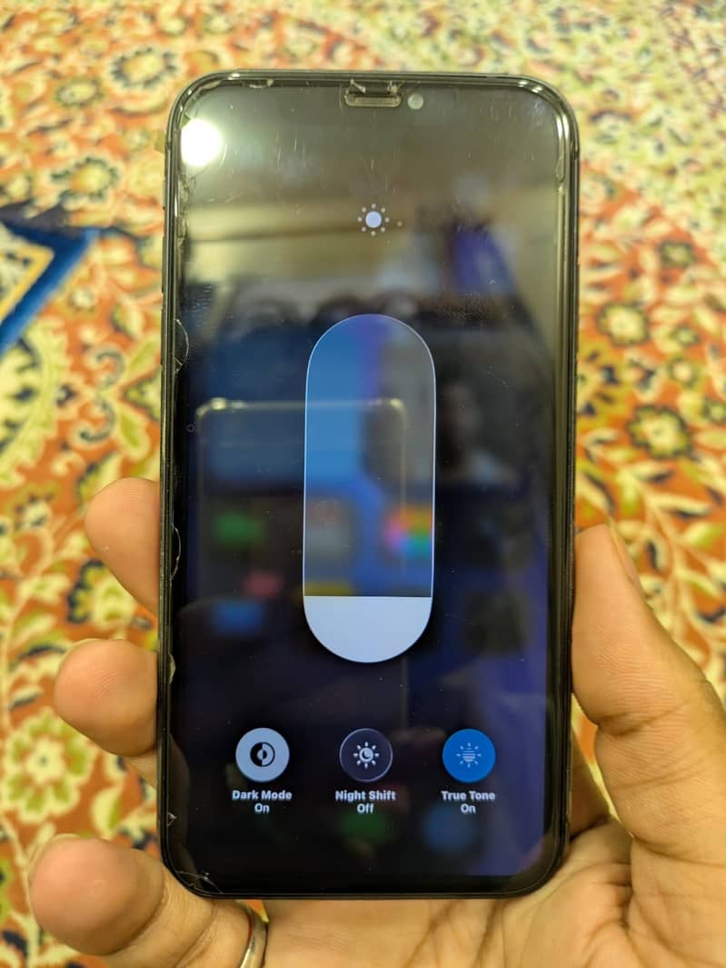 Apple iPhone 11 3