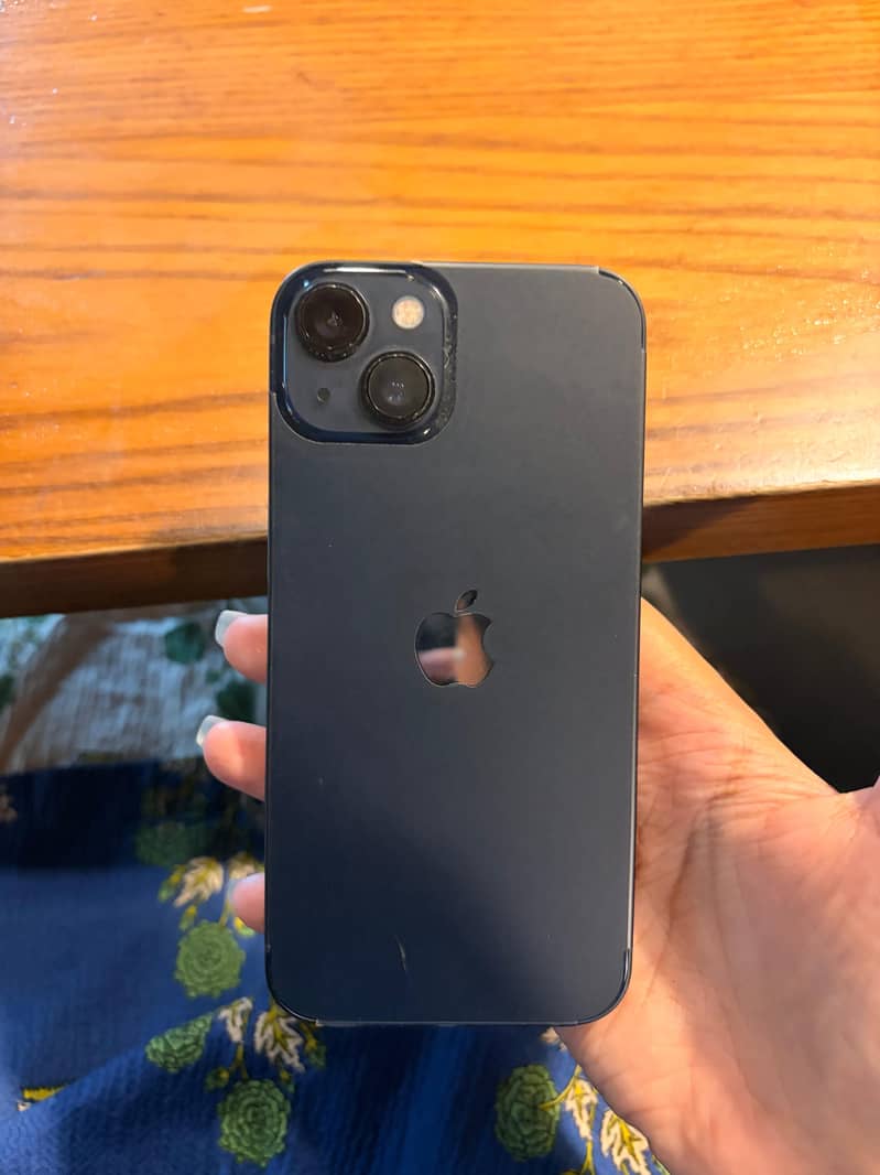 Apple iPhone 13 1