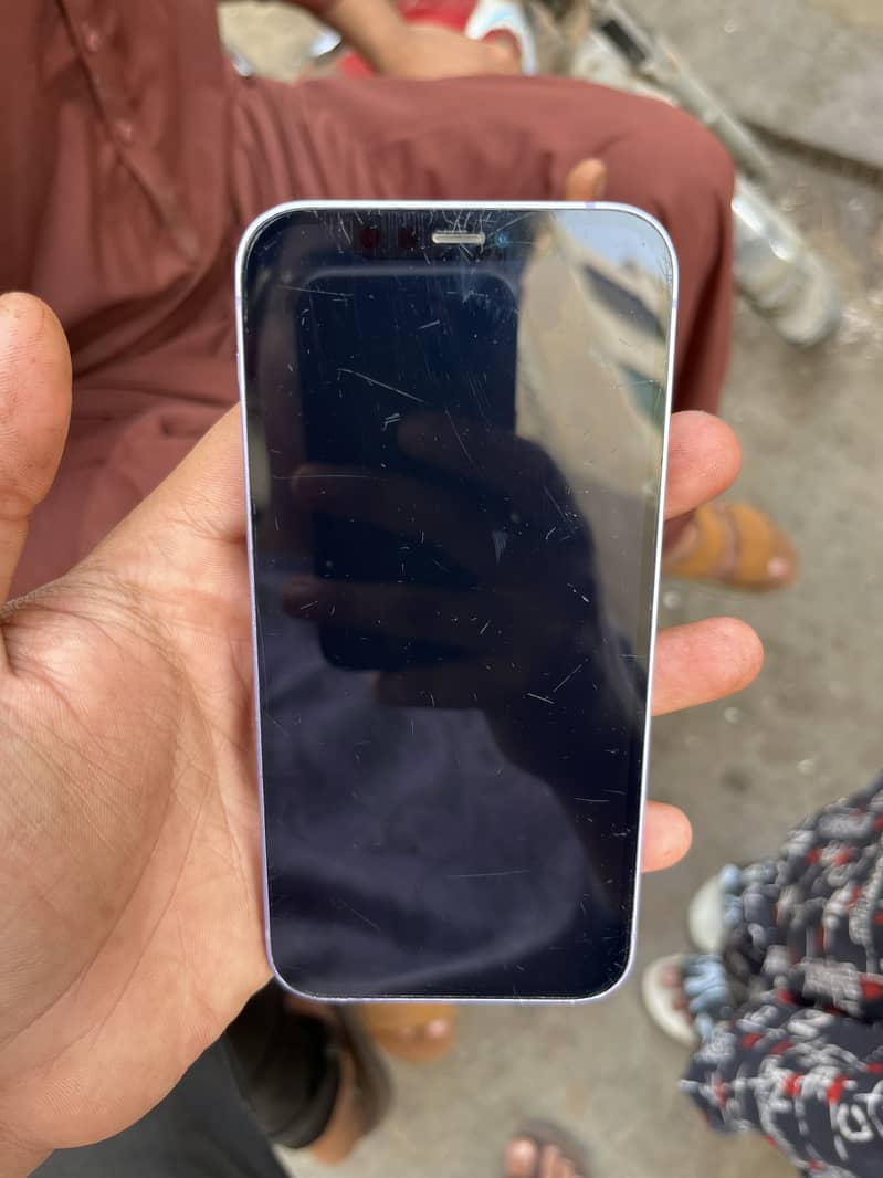 Apple iPhone 12 8