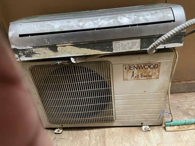 1 ton Ac for sale super national All ok gas b ha