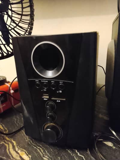 Space 2.1 wireless sound System