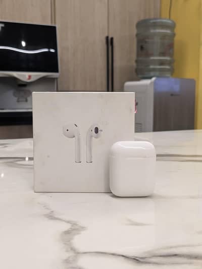 Apple Airpods (2nd Gen)