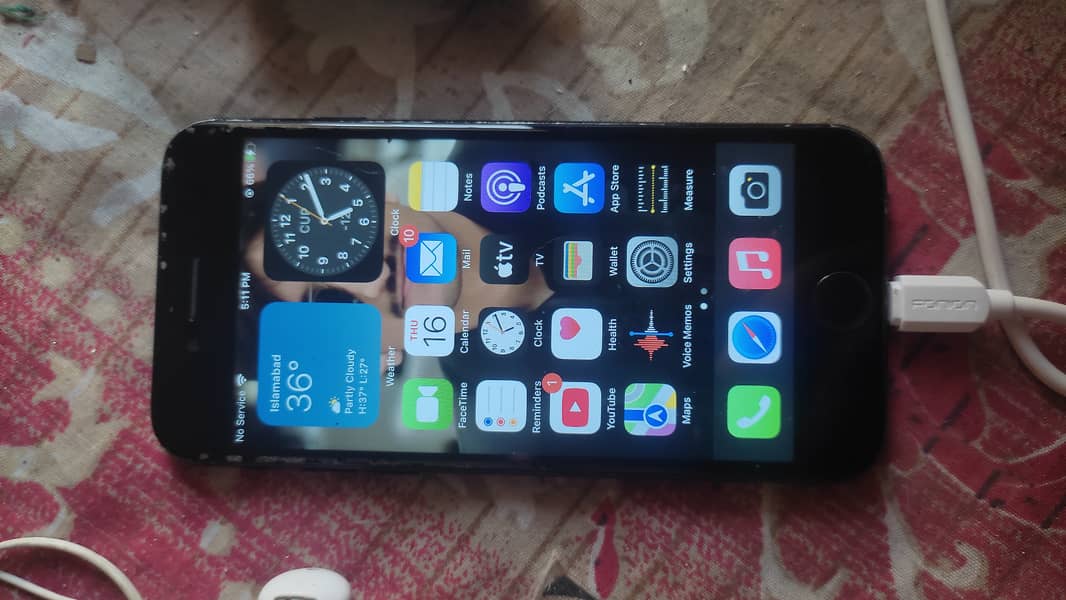 Apple iPhone 7 2